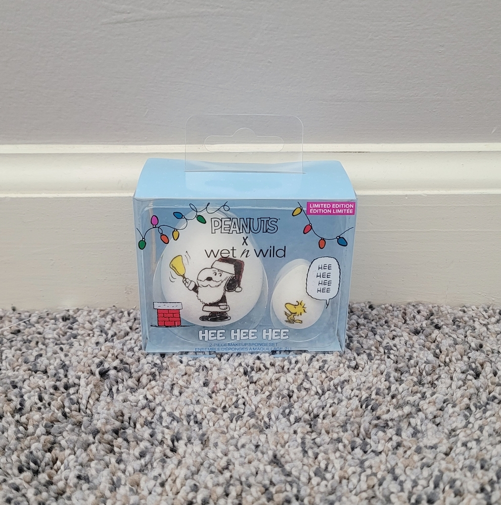 Wet N Wild X Peanuts Sponge Set